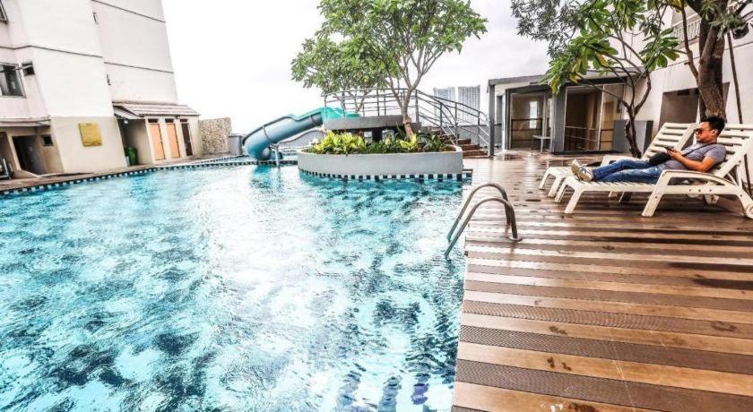 Great Western Hotel & Resort Serpong - ทังเกอรัง ภายนอก รูปภาพ