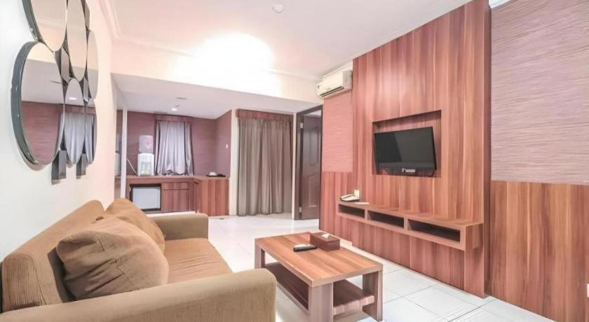 Great Western Hotel & Resort Serpong - ทังเกอรัง ภายนอก รูปภาพ