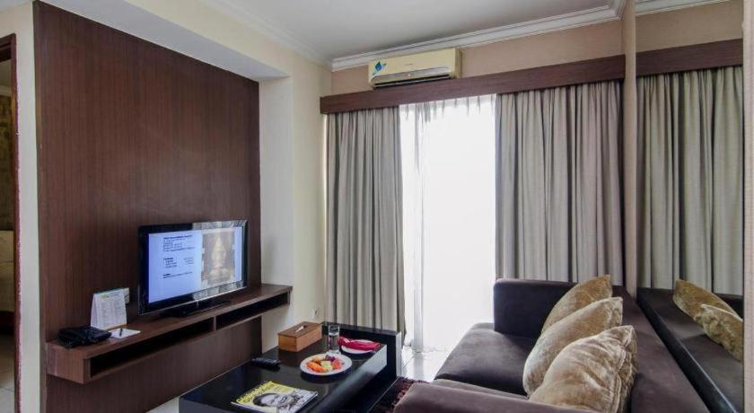 Great Western Hotel & Resort Serpong - ทังเกอรัง ภายนอก รูปภาพ