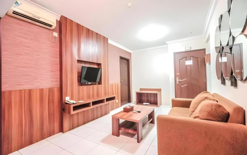 Great Western Hotel & Resort Serpong - ทังเกอรัง ภายนอก รูปภาพ