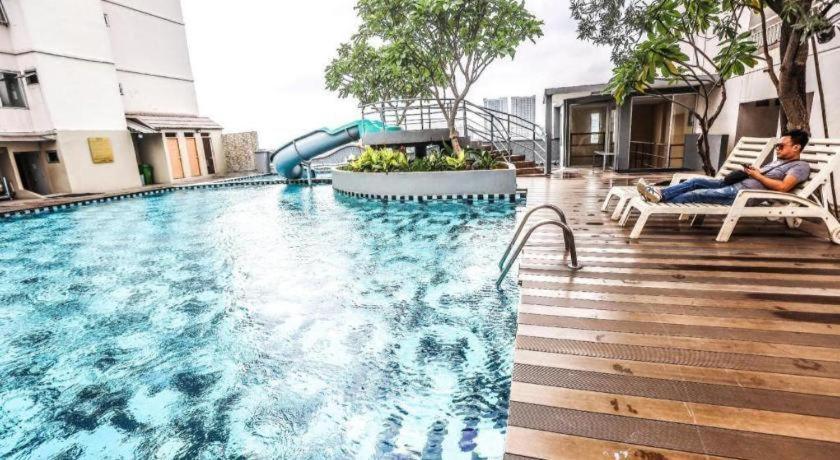 Great Western Hotel & Resort Serpong - ทังเกอรัง ภายนอก รูปภาพ