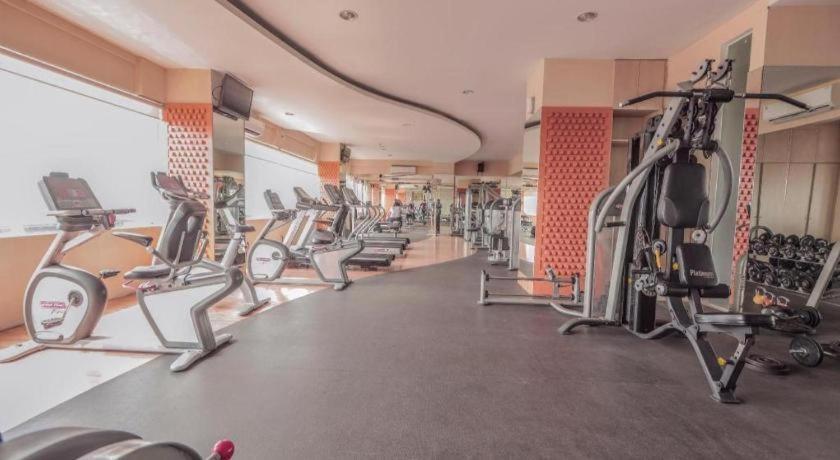 Great Western Hotel & Resort Serpong - ทังเกอรัง ภายนอก รูปภาพ